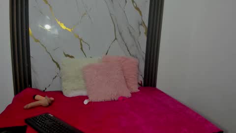 Snapshot of cami_venus1 chatting on 01/07/26, 07:27 CAMI online show from 01/07/26, 07:27