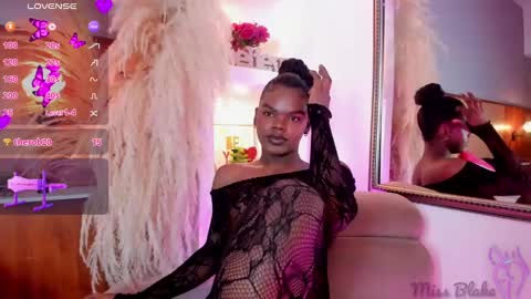 camiestrada online show from 02/04/25, 05:31