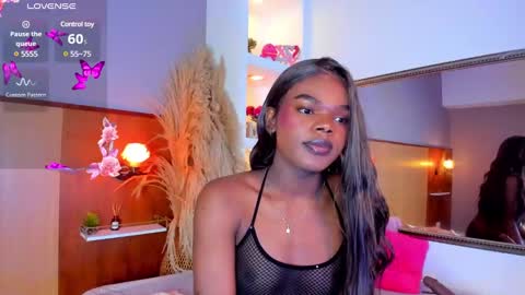 camiestrada online show from 02/28/25, 12:54