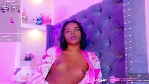 Snapshot of camiestrada chatting on 11/24/25, 11:43 camiestrada online show from 11/24/25, 11:43