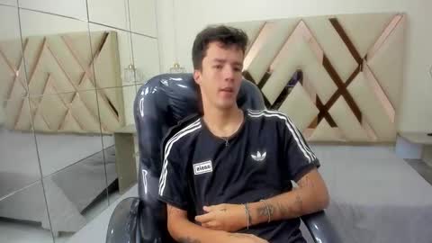 Snapshot of camievan chatting on 03/02/26, 01:07 camievan online show from 03/02/26, 01:07