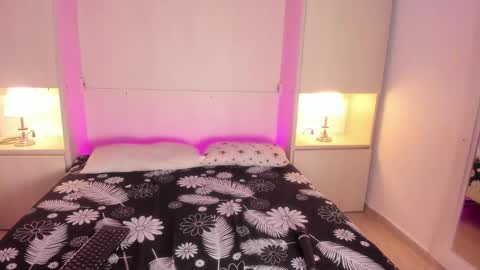 Snapshot of camiigox chatting on 09/27/25, 01:49 camiigox online show from 09/27/25, 01:49