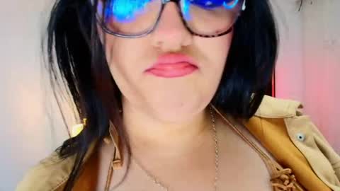 Snapshot of camiila_osorio chatting on 04/03/26, 11:52 Camila Osorio online show from 04/03/26, 11:52