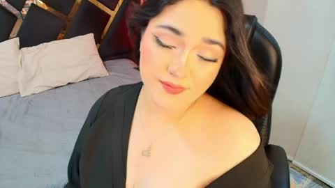 Snapshot of camiila_osorio chatting on 04/16/26, 08:09 Camila Osorio online show from 04/16/26, 08:09