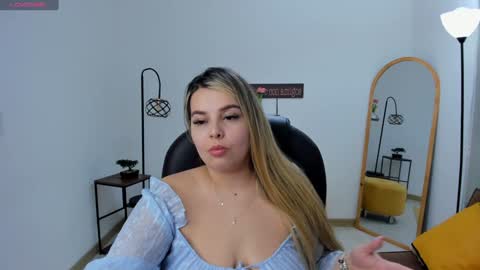 Camila online show from 12/07/24, 12:08