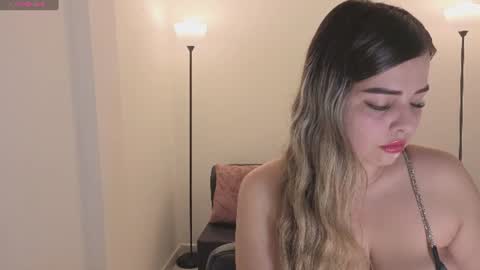 Camila online show from 06/19/26, 03:22
