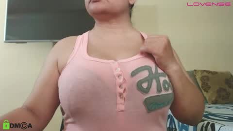 Snapshot of camiilahotxxx chatting on 04/12/26, 09:53 Camila online show from 04/12/26, 09:53