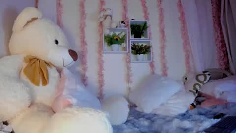Snapshot of camiilalopee chatting on 09/30/25, 07:19 Camii Lopez online show from 09/30/25, 07:19