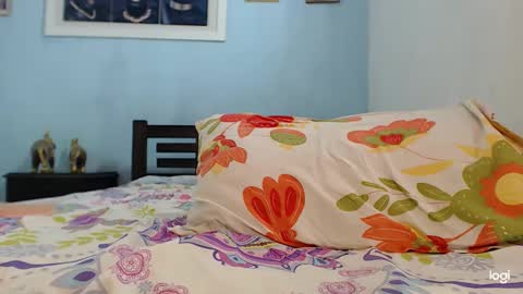 Instagram camila blande1 online show from 01/31/25, 07:40