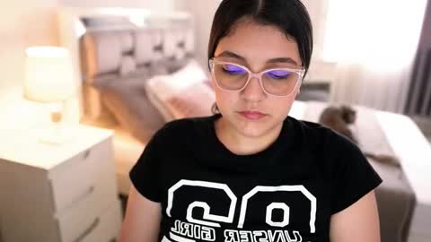 Camila buitrago online show from 11/23/25, 03:45