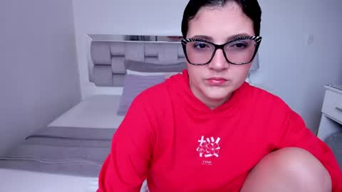 Snapshot of camila_buitrago chatting on 06/14/26, 07:27 Camila buitrago online show from 06/14/26, 07:27