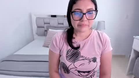 Snapshot of camila_buitrago chatting on 07/01/26, 12:56 Camila buitrago online show from 07/01/26, 12:56