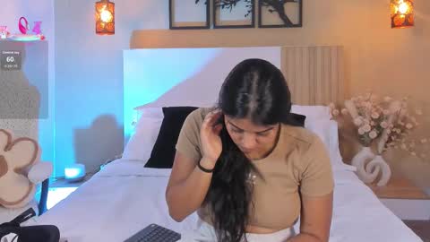 camila_bustamante_ online show from 10/09/25, 06:39