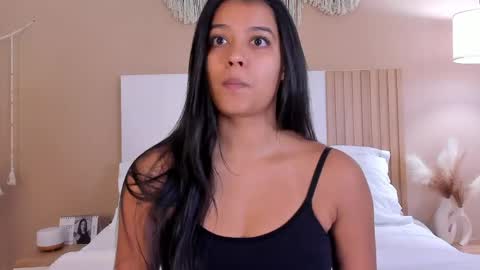 Snapshot of camila_bustamante_ chatting on 04/22/26, 01:45 camila_bustamante_ online show from 04/22/26, 01:45