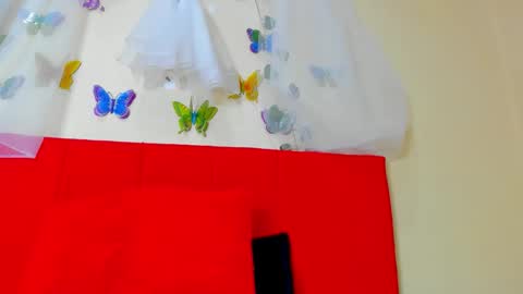 camila_collins7 online show from 10/12/25, 10:25