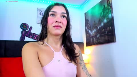 Snapshot of camila_coxx chatting on 12/29/24, 07:06  s online show from 12/29/24, 07:06