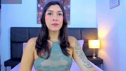 Snapshot of camila_coxx chatting on 02/02/25, 07:41  s online show from 02/02/25, 07:41
