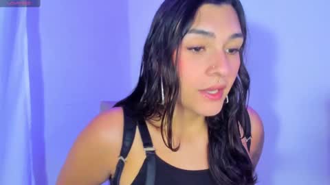 Snapshot of camila_coxx chatting on 02/12/25, 10:15  s online show from 02/12/25, 10:15