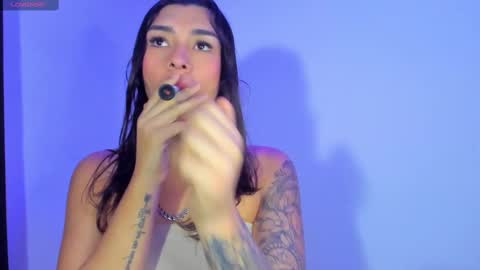 Snapshot of camila_coxx chatting on 02/15/25, 02:26  s online show from 02/15/25, 02:26