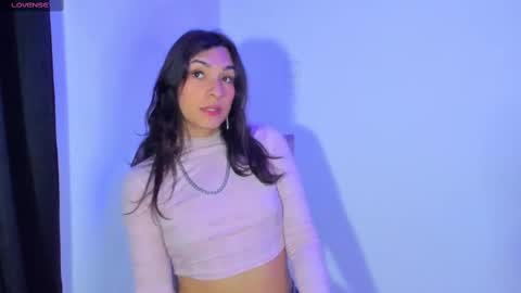 Snapshot of camila_coxx chatting on 02/22/25, 02:17  s online show from 02/22/25, 02:17