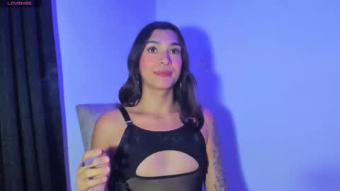 Snapshot of camila_coxx chatting on 03/05/25, 04:34  s online show from 03/05/25, 04:34