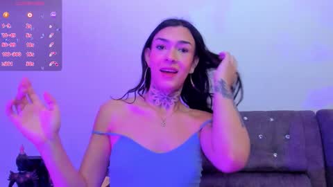 Snapshot of camila_coxx chatting on 01/05/26, 11:08 s online show from 01/05/26, 11:08