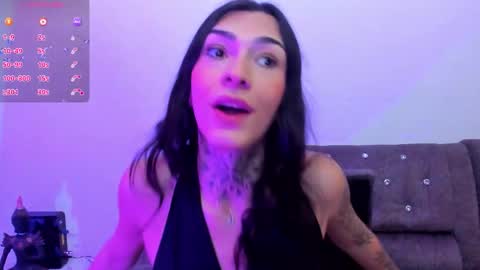 Snapshot of camila_coxx chatting on 01/07/26, 10:56 s online show from 01/07/26, 10:56