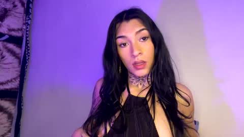 Snapshot of camila_coxx chatting on 02/09/26, 10:30 s online show from 02/09/26, 10:30