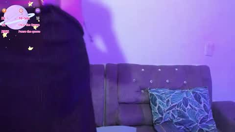 Snapshot of camila_coxx chatting on 03/17/26, 06:28 s online show from 03/17/26, 06:28