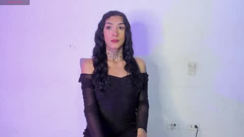 Snapshot of camila_coxx chatting on 04/20/26, 03:42 s online show from 04/20/26, 03:42
