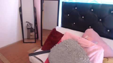 camila online show from 11/15/25, 12:13