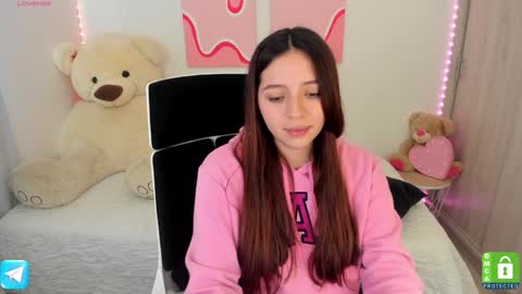 Snapshot of camila_ec2 chatting on 12/20/24, 05:40 C A M I online show from 12/20/24, 05:40