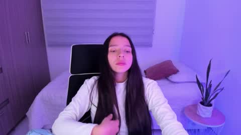  C A M I  online show from 02/25/26, 02:10