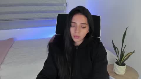  C A M I  online show from 07/12/26, 06:10