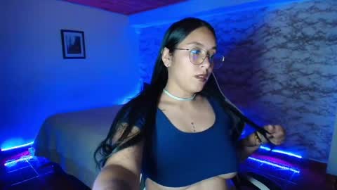 Snapshot of camila_iroose chatting on 05/04/26, 12:17 Camila Roose online show from 05/04/26, 12:17