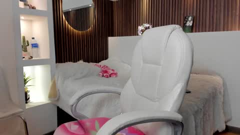 Snapshot of camila_martinez9 chatting on 12/19/24, 12:56 camila_martinez9 online show from 12/19/24, 12:56