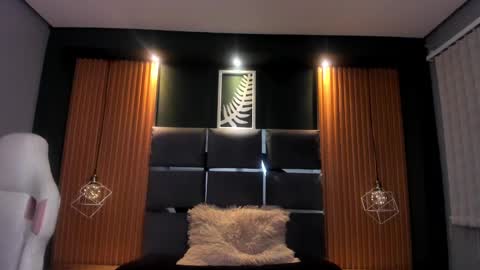 Snapshot of camila_martinez9 chatting on 01/14/25, 03:57 camila_martinez9 online show from 01/14/25, 03:57