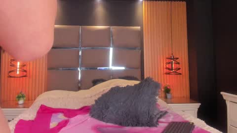 Snapshot of camila_martinez9 chatting on 01/21/25, 02:37 camila_martinez9 online show from 01/21/25, 02:37