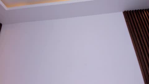 Snapshot of camila_martinez9 chatting on 02/12/25, 02:32 camila_martinez9 online show from 02/12/25, 02:32