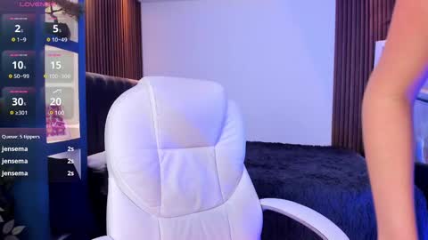 Snapshot of camila_martinez9 chatting on 03/07/25, 05:49 camila_martinez9 online show from 03/07/25, 05:49