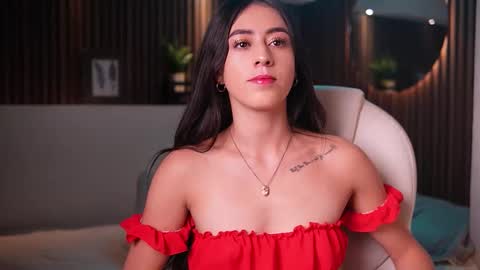 Snapshot of camila_martinez9 chatting on 09/15/25, 11:32 camila_martinez9 online show from 09/15/25, 11:32