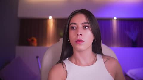 Snapshot of camila_martinez9 chatting on 11/21/25, 11:31 camila_martinez9 online show from 11/21/25, 11:31