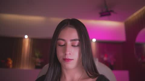 Snapshot of camila_martinez9 chatting on 12/15/25, 11:47 camila_martinez9 online show from 12/15/25, 11:47