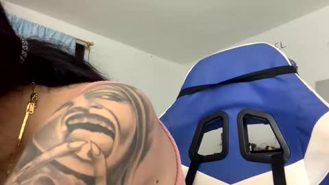 Snapshot of camila_trans19 chatting on 11/27/25, 05:37 Camila online show from 11/27/25, 05:37