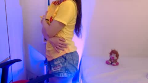 Camila ventura online show from 06/18/26, 01:59