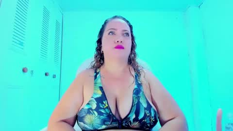 Snapshot of camilaa_foxxx chatting on 01/07/25, 03:54 camilaa foxxx online show from 01/07/25, 03:54