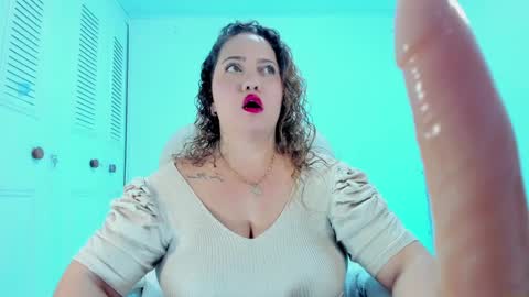 Snapshot of camilaa_foxxx chatting on 02/09/25, 06:16 camilaa foxxx online show from 02/09/25, 06:16