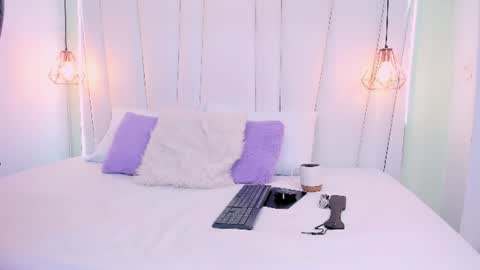 Snapshot of camilaa_mendoza chatting on 07/20/26, 11:56 CAMII online show from 07/20/26, 11:56
