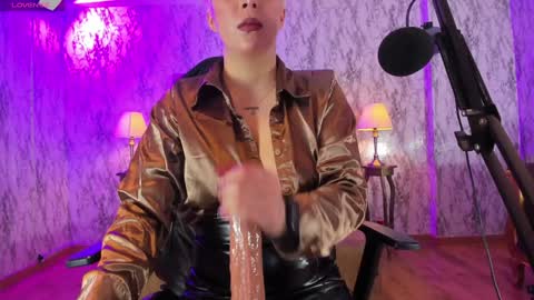    online show from 01/15/25, 01:41