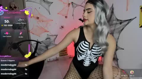 Cami  online show from 10/04/25, 01:31